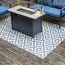 Tapis d'extérieur résistant avec une surface texturée élégante 