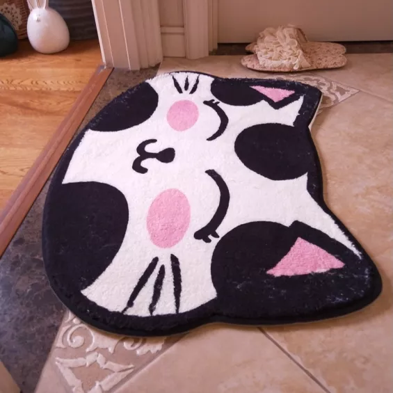 Tapis de salle de bain en forme de tête de chat tricolore ravissante