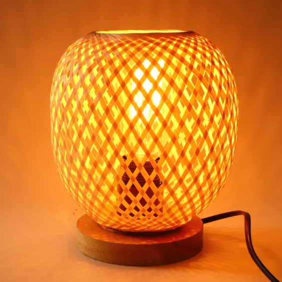 Lampe de chevet artisanale ronde en bambou
