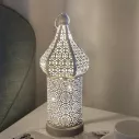 Lampe de chevet blanche de style marocain avec motif creux 