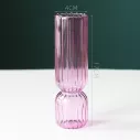 Vases striés en verre sur pied